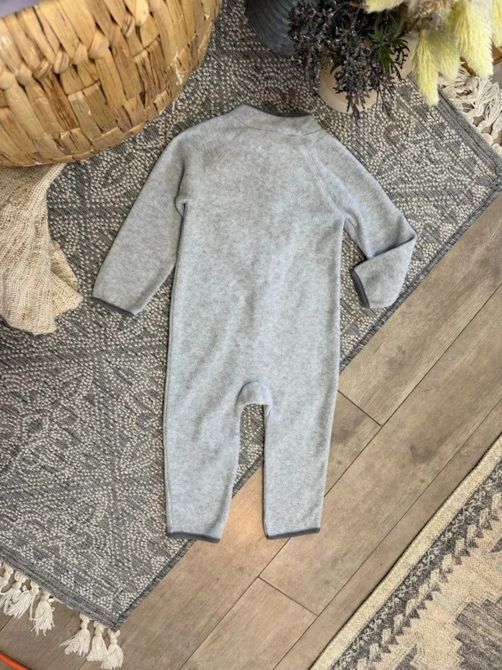 Carter's Boy Gray Husky/ Wolf Appliqué Zip Fleece Romper Long Sleeves 24 Months